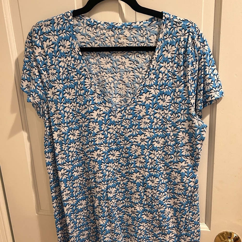 Lilly Pulitzer Floral Blue and White Women's Top